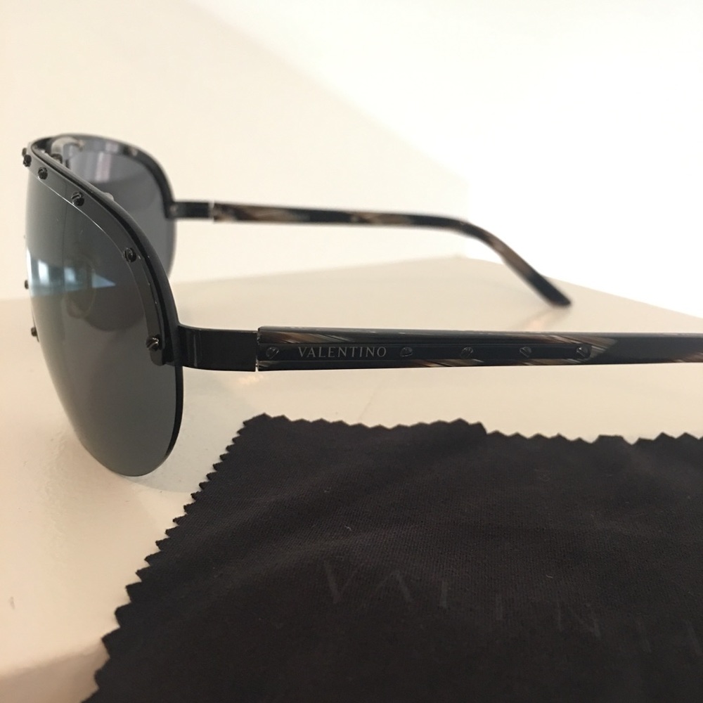 Valentino studded sunglasses 1188/S supon - Picture 2 of 8